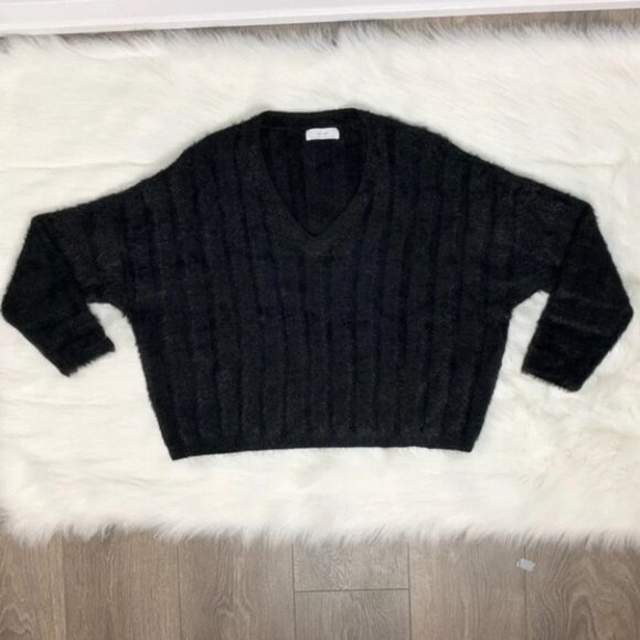 Oak and Fort Fuzzy Sweater V-neck Brushed Knit Black pullover fluffy Size XS - Picture 3 of 16